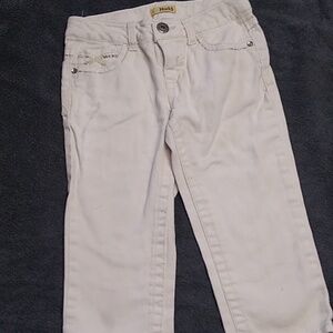 Mudd White 🤍 Capris Girls Size 10*Flawed*